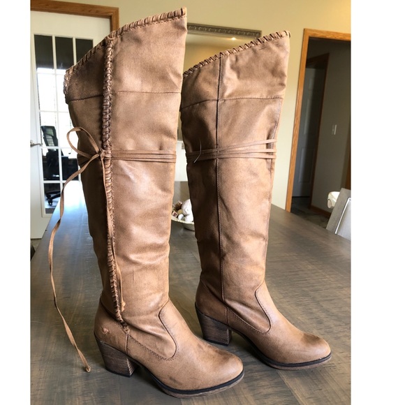 Rocket Dog Shoes - Rocket Dog tall leather boots